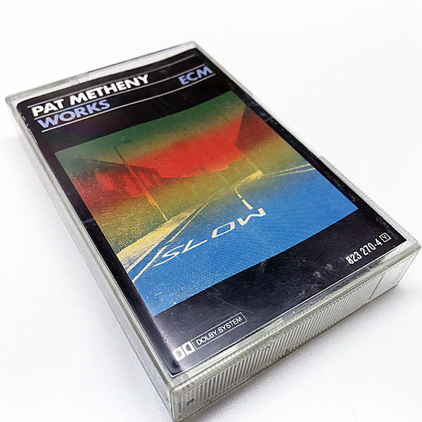 レコードメイン画像：CASSETTE TAPE／テープ PAT METHENY Works｜ECM パット・メセニー グループやソロでの作品を含む初期のベストアルバム