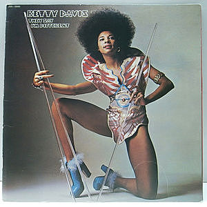 レコード画像：BETTY DAVIS / They Say I'm Different